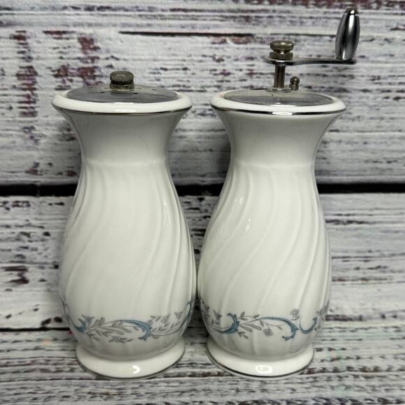 Camelot China Gracious Pattern 1990 Salt & Pepper Shaker And Pepper Mill - Picture 1 of 5